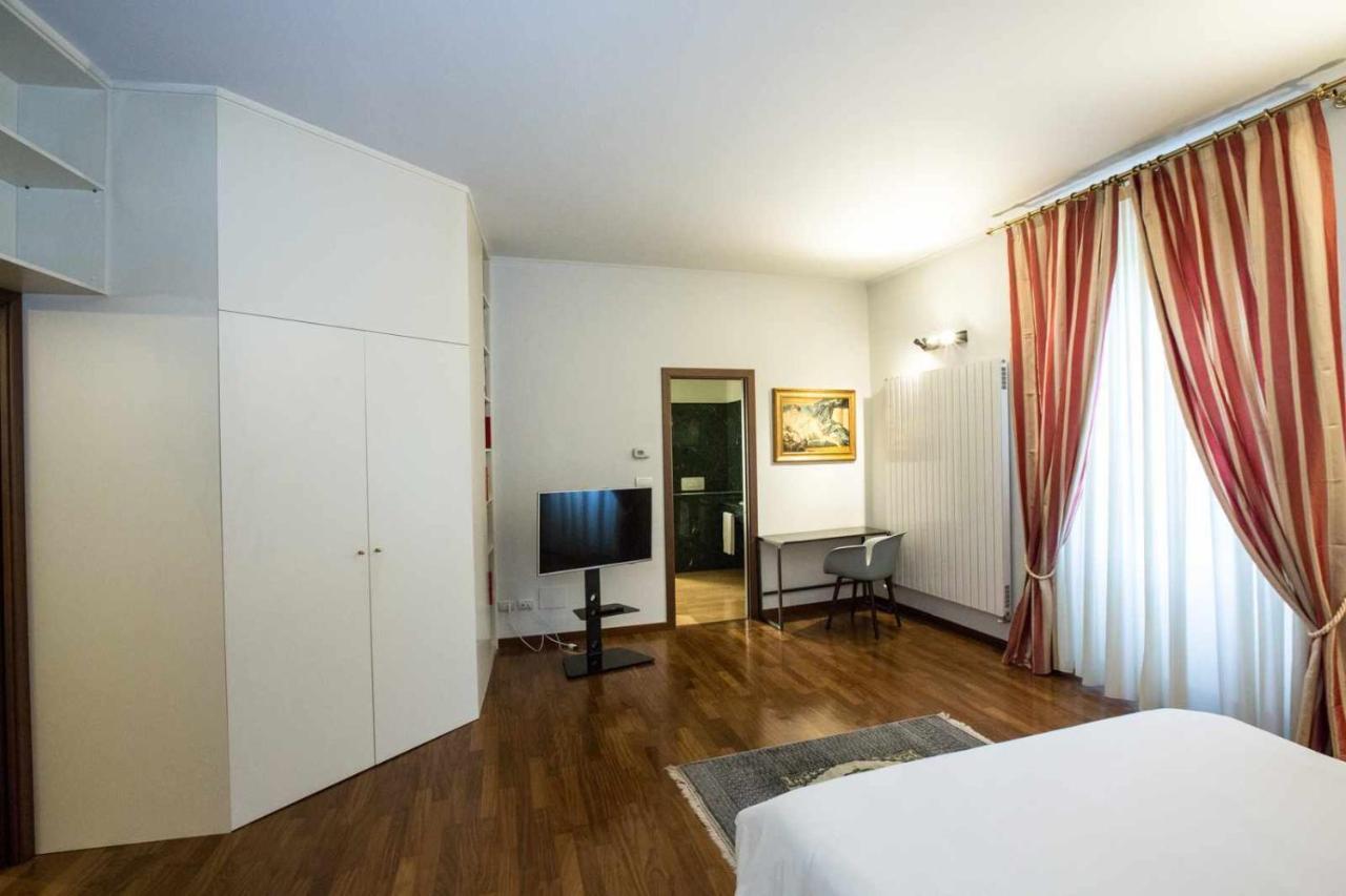 Historical Apartment In The Center Of Gravedona - Larihome A02 외부 사진